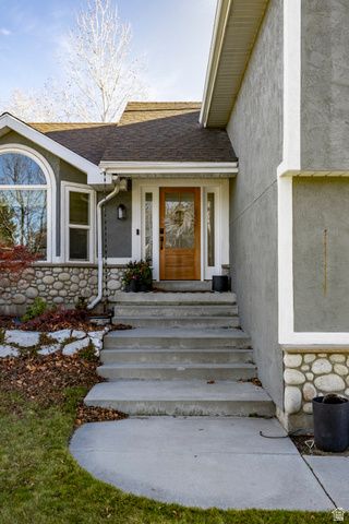 11989 S HIDDEN VALLEY RD, Sandy, UT 84092