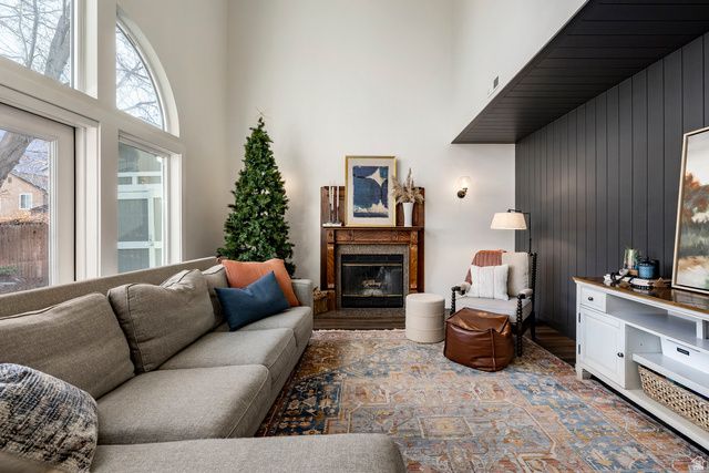 11989 S HIDDEN VALLEY RD, Sandy, UT 84092