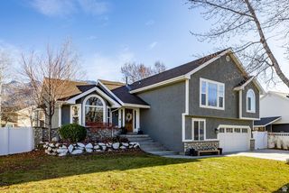 11989 S HIDDEN VALLEY RD, Sandy, UT 84092