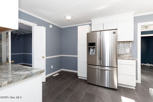 5105 Pinetree Lane, New Bern, NC 28562