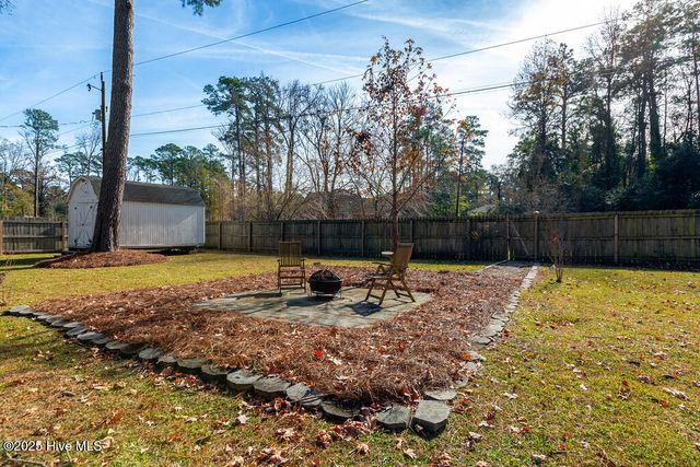 5105 Pinetree Lane, New Bern, NC 28562