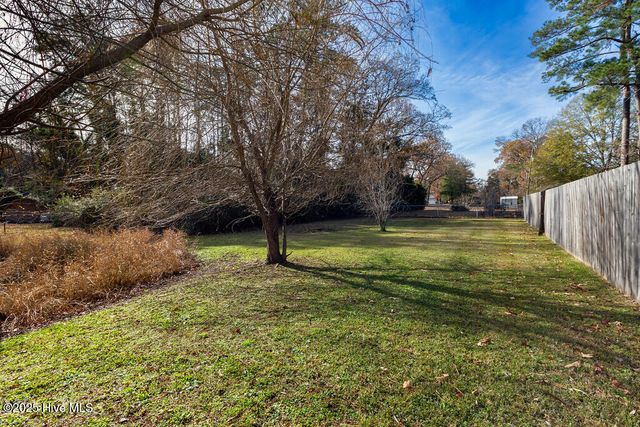 5105 Pinetree Lane, New Bern, NC 28562