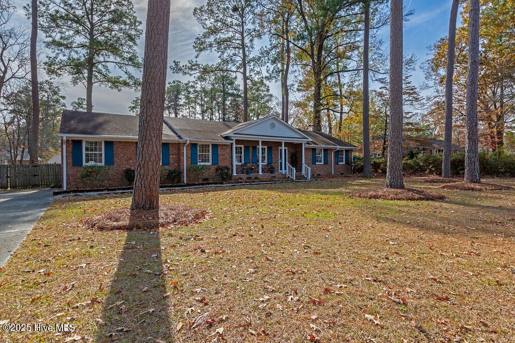 5105 Pinetree Lane, New Bern, NC 28562