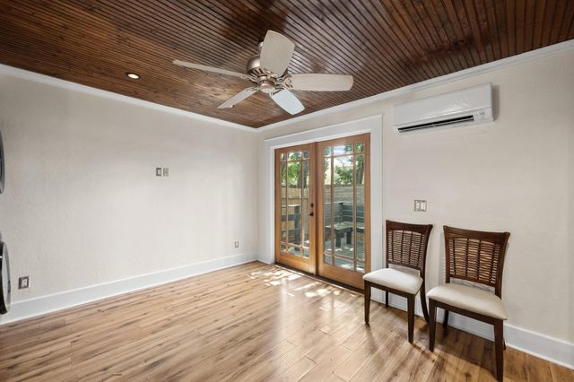 1309 W 10th ST, Austin, TX 78703