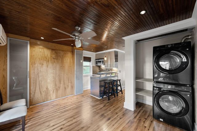 1309 W 10th ST, Austin, TX 78703