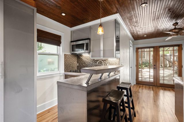 1309 W 10th ST, Austin, TX 78703
