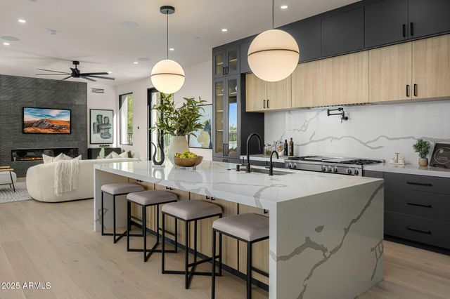 5355 E DESERT VISTA Road, Paradise Valley, AZ 85253