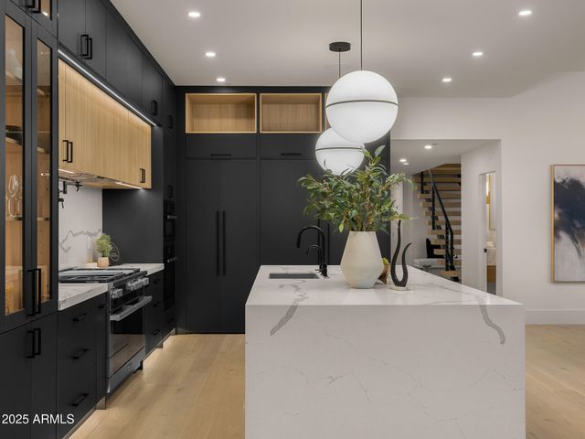 5355 E DESERT VISTA Road, Paradise Valley, AZ 85253