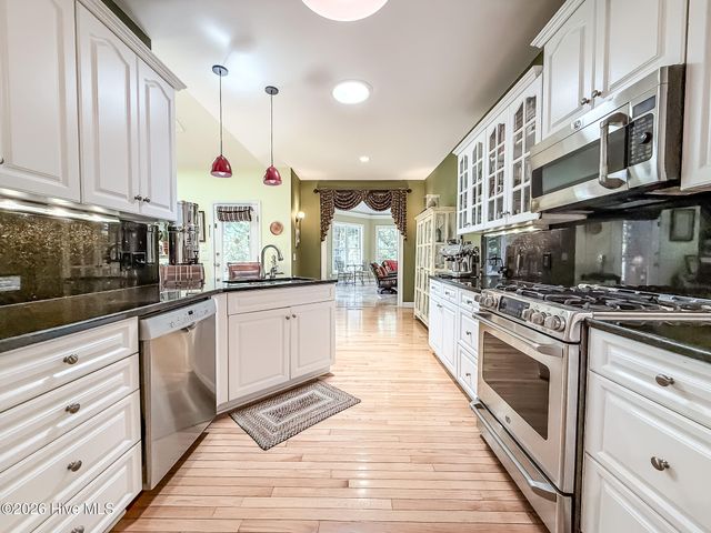 150 Diamondhead Drive S, Pinehurst, NC 28374