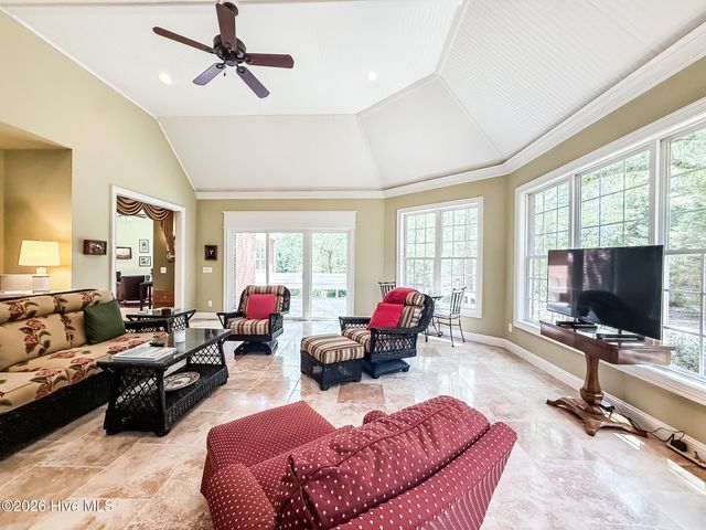 150 Diamondhead Drive S, Pinehurst, NC 28374