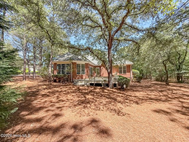 150 Diamondhead Drive S, Pinehurst, NC 28374
