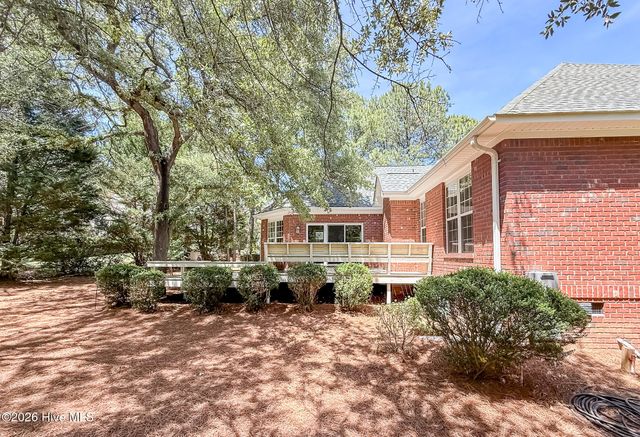 150 Diamondhead Drive S, Pinehurst, NC 28374
