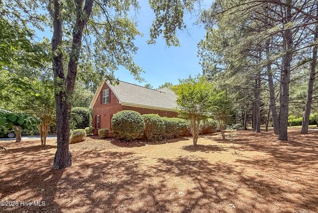 150 Diamondhead Drive S, Pinehurst, NC 28374