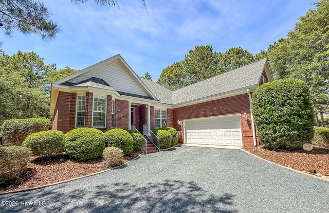 150 Diamondhead Drive S, Pinehurst, NC 28374