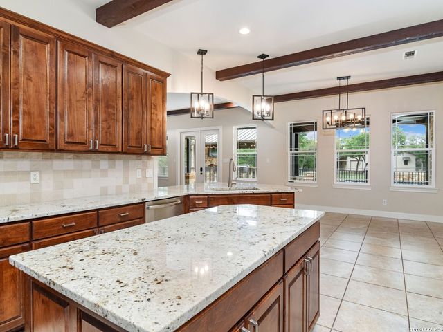 103 S Cibolo Hollow, Fair Oaks Ranch, TX 78015