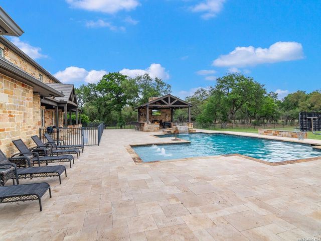 103 S Cibolo Hollow, Fair Oaks Ranch, TX 78015