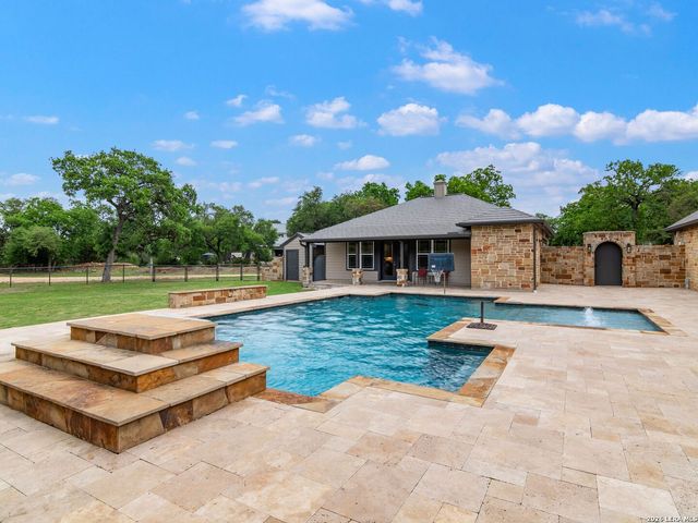 103 S Cibolo Hollow, Fair Oaks Ranch, TX 78015