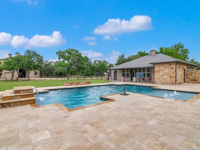 103 S Cibolo Hollow, Fair Oaks Ranch, TX 78015