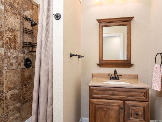 103 S Cibolo Hollow, Fair Oaks Ranch, TX 78015