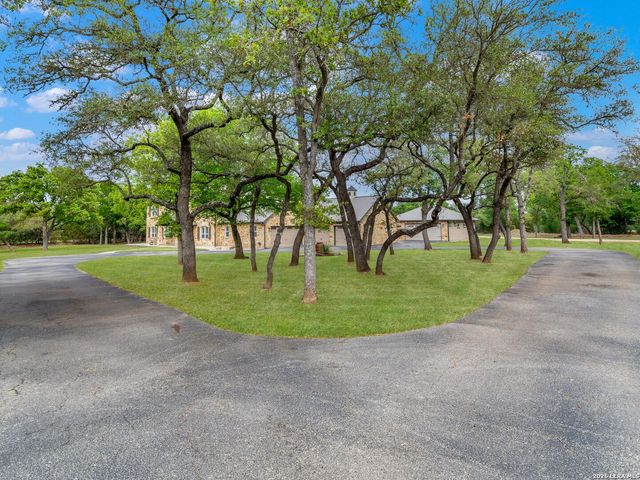 103 S Cibolo Hollow, Fair Oaks Ranch, TX 78015