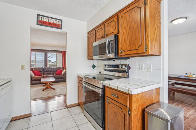 621 Menke Avenue, Shakopee, MN 55379