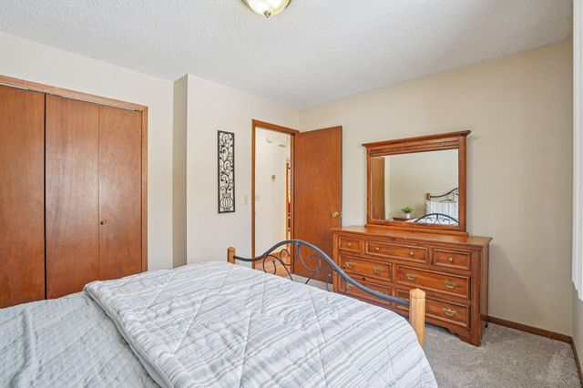 621 Menke Avenue, Shakopee, MN 55379