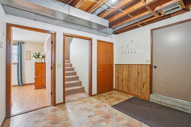 621 Menke Avenue, Shakopee, MN 55379