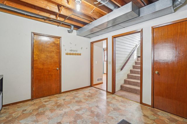 621 Menke Avenue, Shakopee, MN 55379