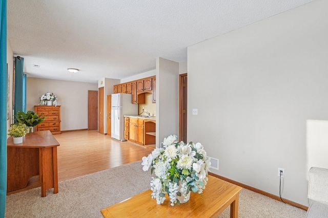 621 Menke Avenue, Shakopee, MN 55379