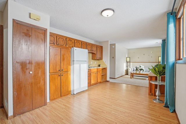 621 Menke Avenue, Shakopee, MN 55379