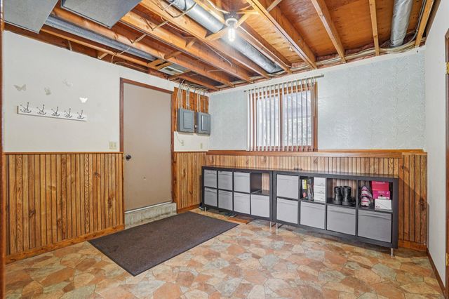 621 Menke Avenue, Shakopee, MN 55379