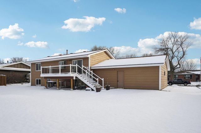 621 Menke Avenue, Shakopee, MN 55379