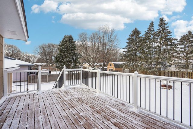 621 Menke Avenue, Shakopee, MN 55379