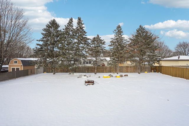 621 Menke Avenue, Shakopee, MN 55379