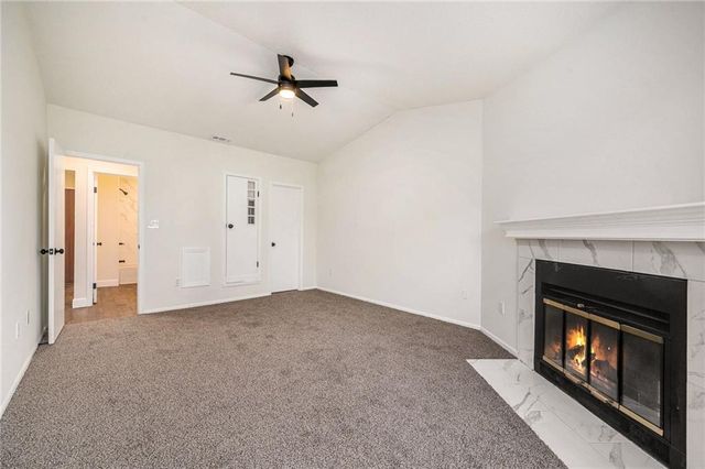 8143 Holmes Road 202, Kansas City, MO 64131