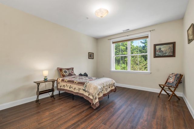 4 Henry David Dr Unit 203, Nashua, NH 03062
