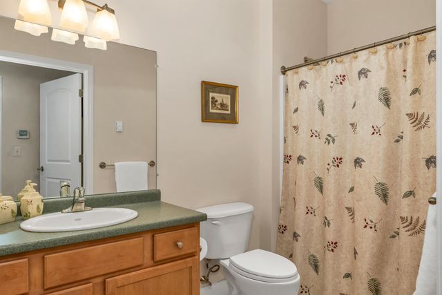 4 Henry David Dr Unit 203, Nashua, NH 03062
