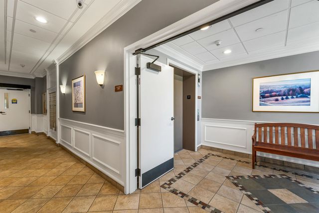 4 Henry David Dr Unit 203, Nashua, NH 03062