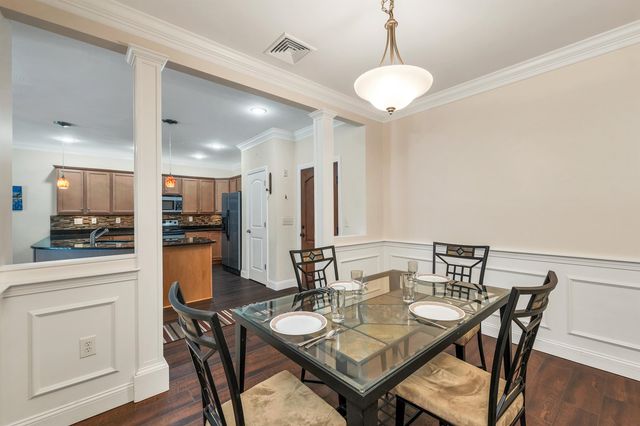 4 Henry David Dr Unit 203, Nashua, NH 03062