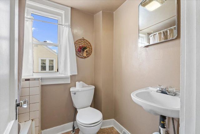 1641 PREBLE AVENUE, Green Bay, WI 54302