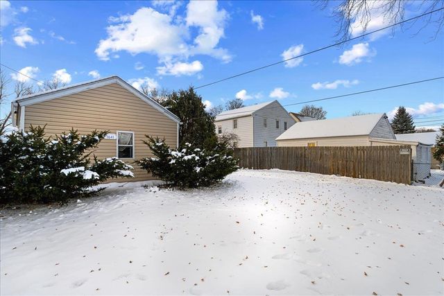 1641 PREBLE AVENUE, Green Bay, WI 54302