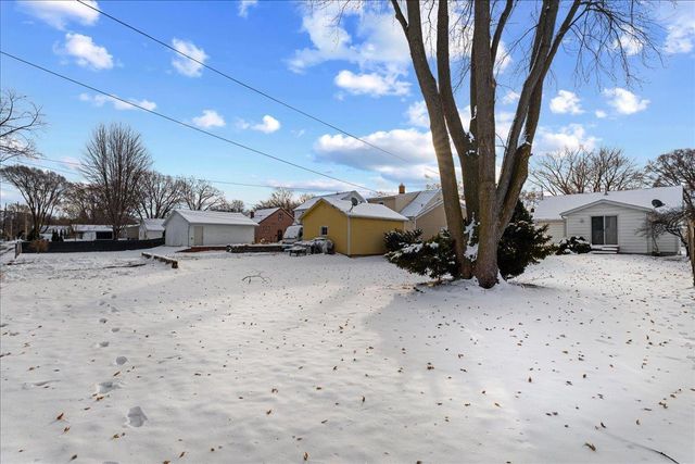 1641 PREBLE AVENUE, Green Bay, WI 54302