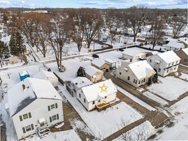 1641 PREBLE AVENUE, Green Bay, WI 54302