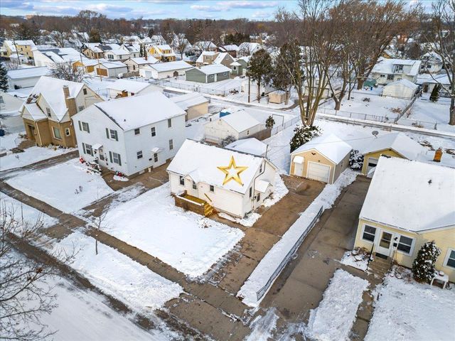 1641 PREBLE AVENUE, Green Bay, WI 54302