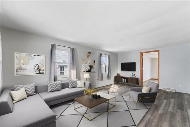 1641 PREBLE AVENUE, Green Bay, WI 54302