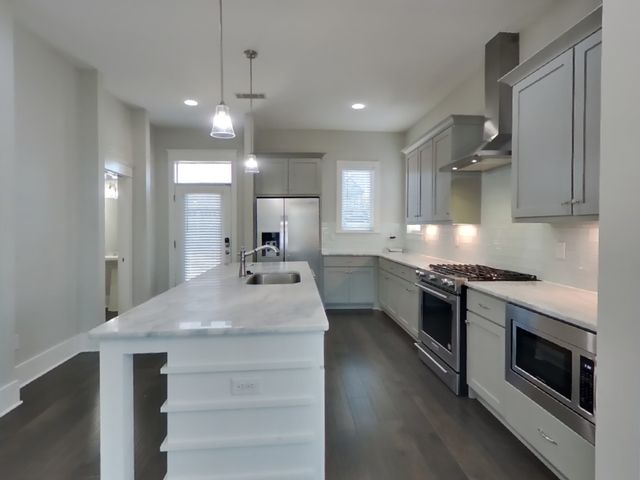 6813 Charlotte Pike Apt 12, Nashville, TN 37209