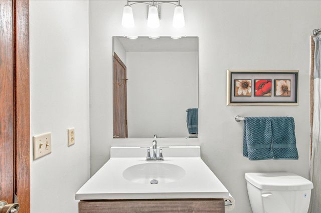 100 Shadywood Lane, Delano, MN 55328