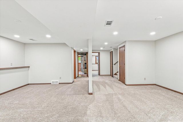 100 Shadywood Lane, Delano, MN 55328