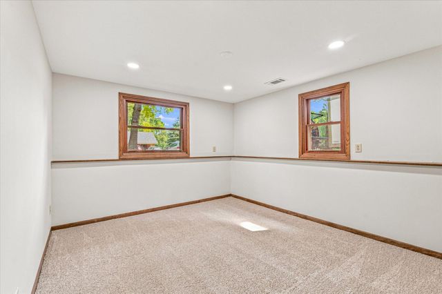 100 Shadywood Lane, Delano, MN 55328