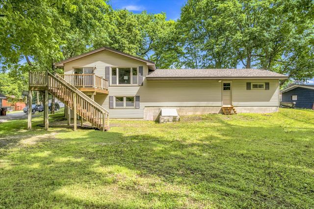 100 Shadywood Lane, Delano, MN 55328